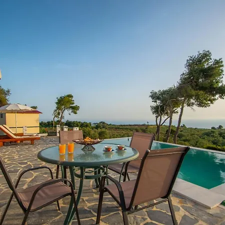 Villa Pefki Villa