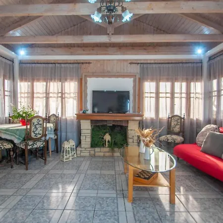 Pefki Villa *