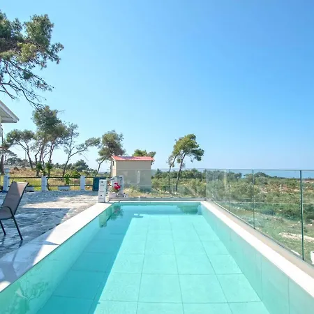 Pefki Villa